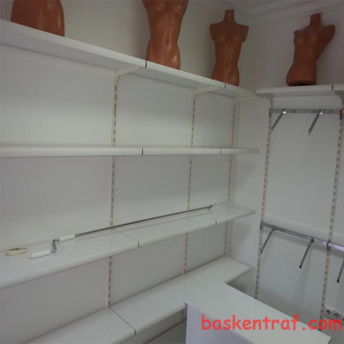 Mağaza Giyim Rafı 15